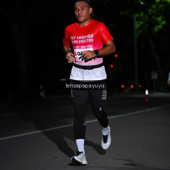 Runner Photo 1866387
