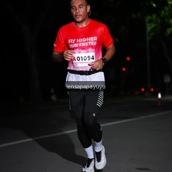 Runner Photo 1866388