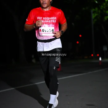 Runner Photo 1866390