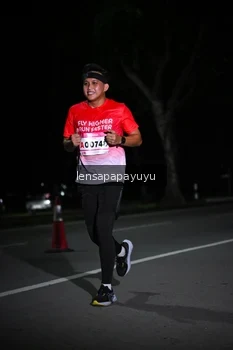 Runner Photo 1866420