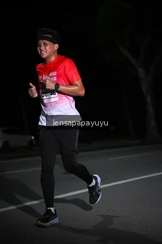 Runner Photo 1866424