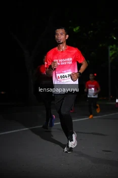Runner Photo 1866460