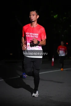 Runner Photo 1866463