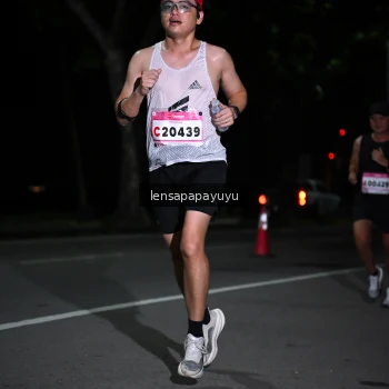 Runner Photo 1866484