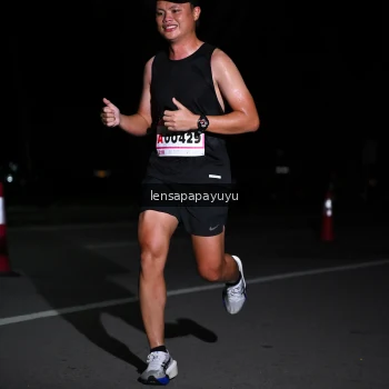 Runner Photo 1866491