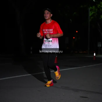 Runner Photo 1866496