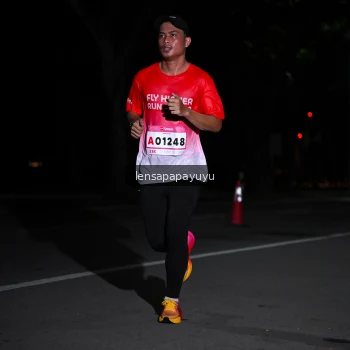 Runner Photo 1866503