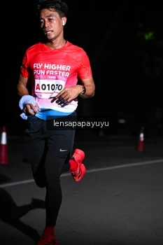 Runner Photo 1866568