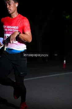 Runner Photo 1866574