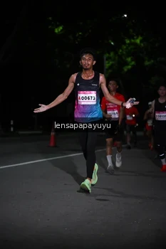 Runner Photo 1866579