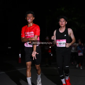 Runner Photo 1866593