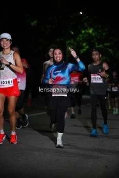 Runner Photo 1866619