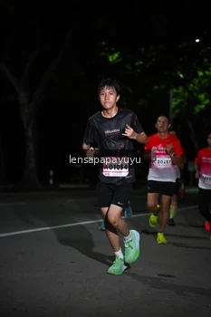 Runner Photo 1866650
