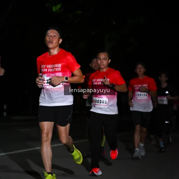 Runner Photo 1866663