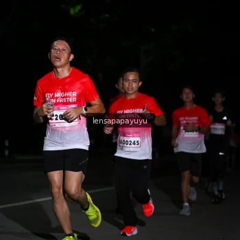 Runner Photo 1866664