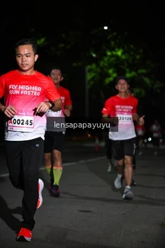 Runner Photo 1866669