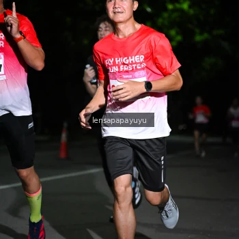 Runner Photo 1866672