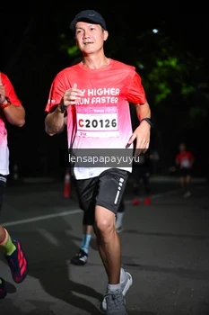 Runner Photo 1866678