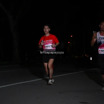 Runner Photo 1866696
