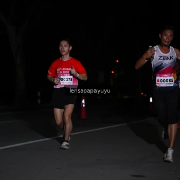 Runner Photo 1866700