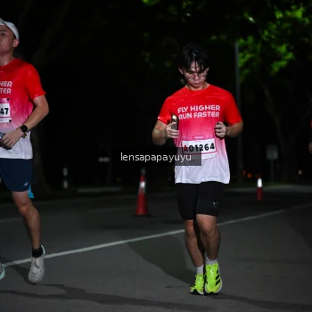 Runner Photo 1866730