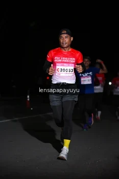 Runner Photo 1866738