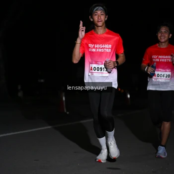 Runner Photo 1866763