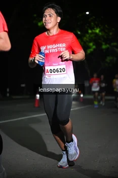 Runner Photo 1866785