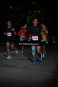 Runner Photo 1866795