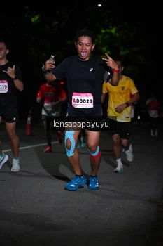 Runner Photo 1866811