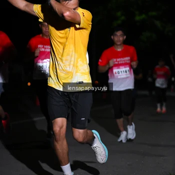 Runner Photo 1866825