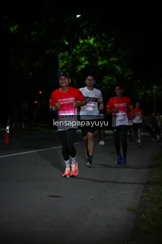 Runner Photo 1866853