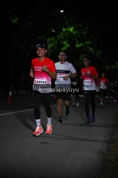 Runner Photo 1866860