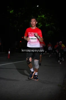 Runner Photo 1866890