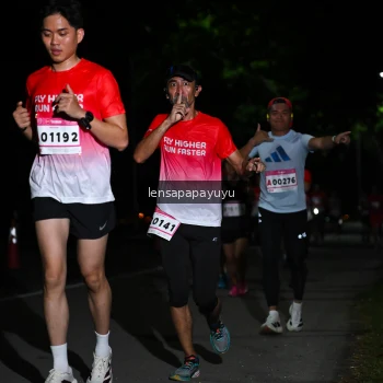 Runner Photo 1866940