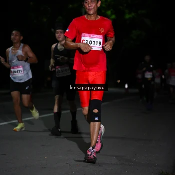 Runner Photo 1867005