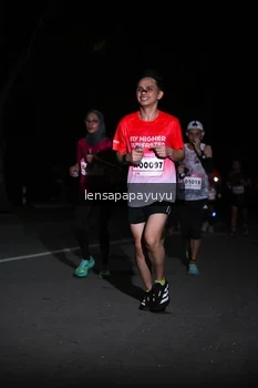 Runner Photo 1867030