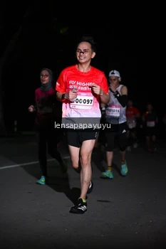 Runner Photo 1867038