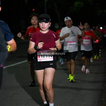 Runner Photo 1867068