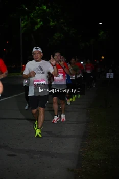 Runner Photo 1867076