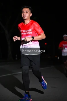Runner Photo 1867103