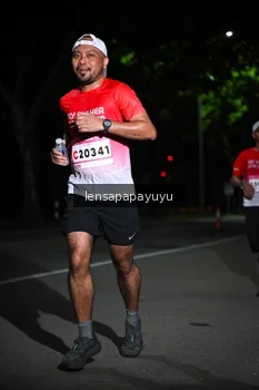 Runner Photo 1867122