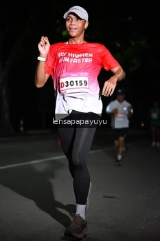 Runner Photo 1867143