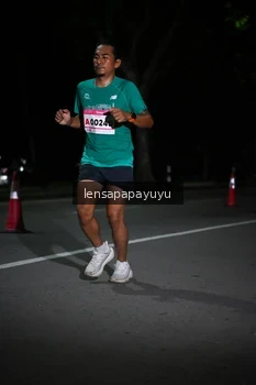 Runner Photo 1867172