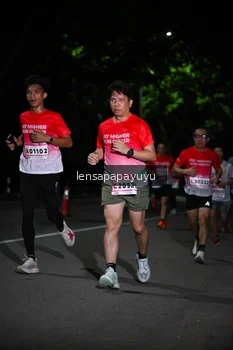 Runner Photo 1867246