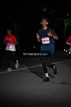 Runner Photo 1867310