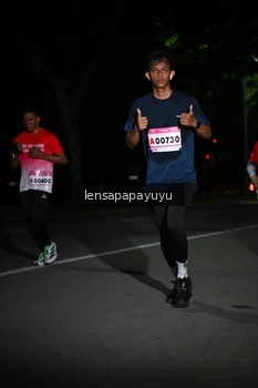Runner Photo 1867313