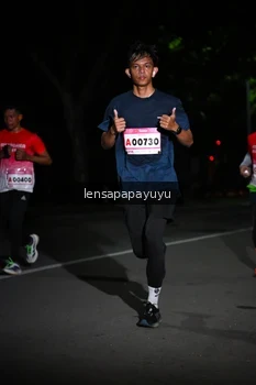 Runner Photo 1867317