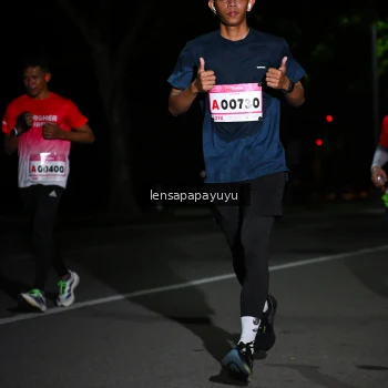 Runner Photo 1867318