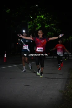 Runner Photo 1867340